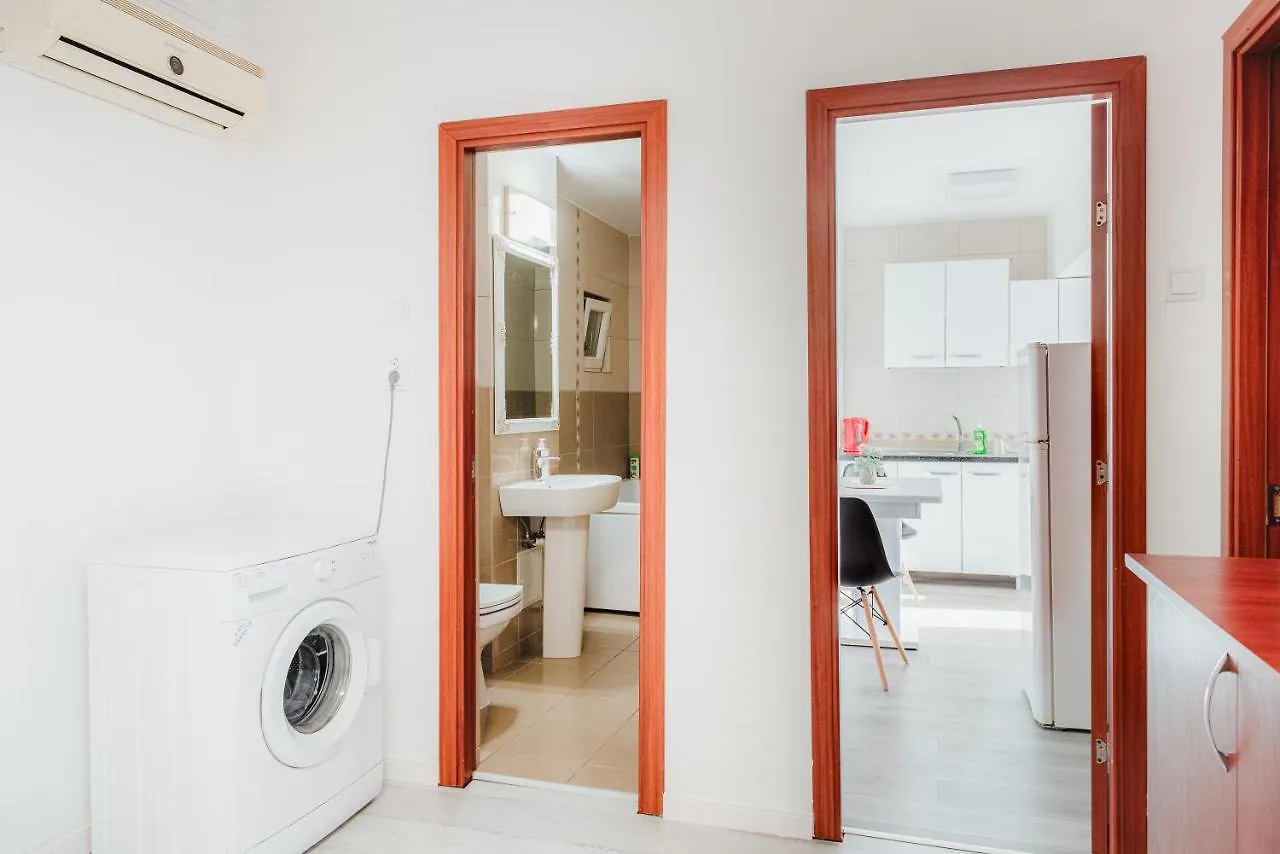 Apartament 2 Camere, Decomandat, In Zona Centrala Bucharest